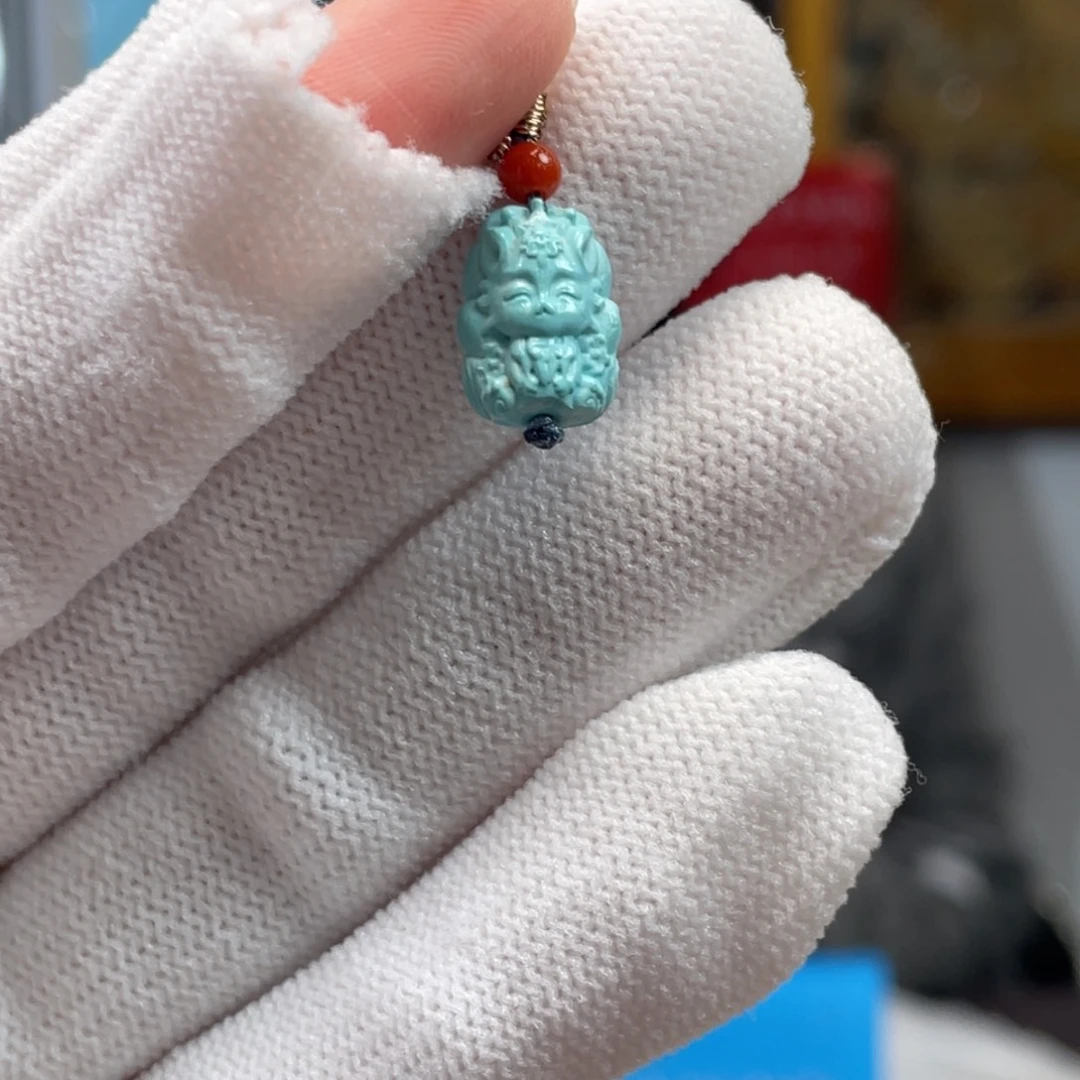 绿松石未镶嵌挂件