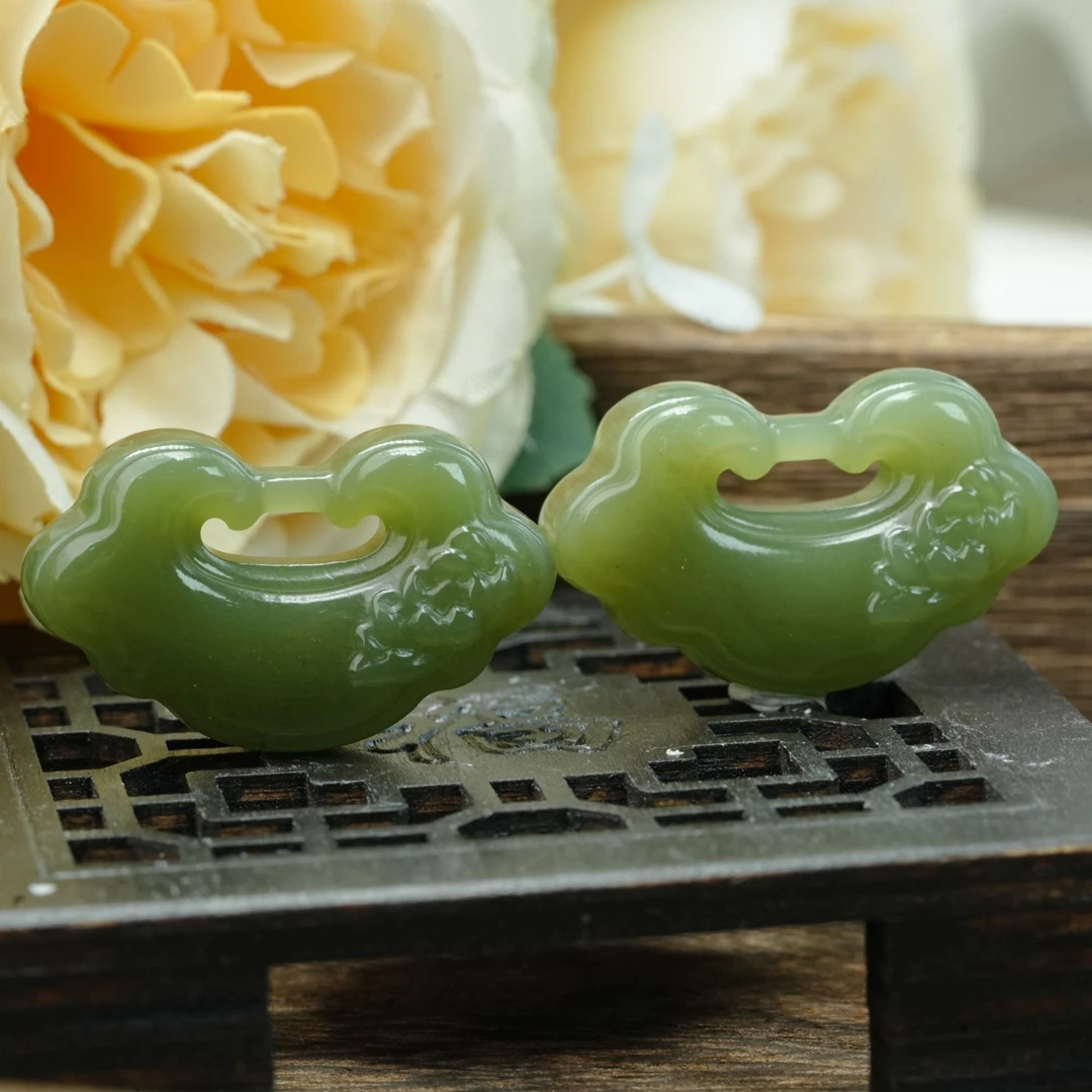 【小北好物】和田玉吊坠约19*32mm带绳【多样性发一件】QH16X616