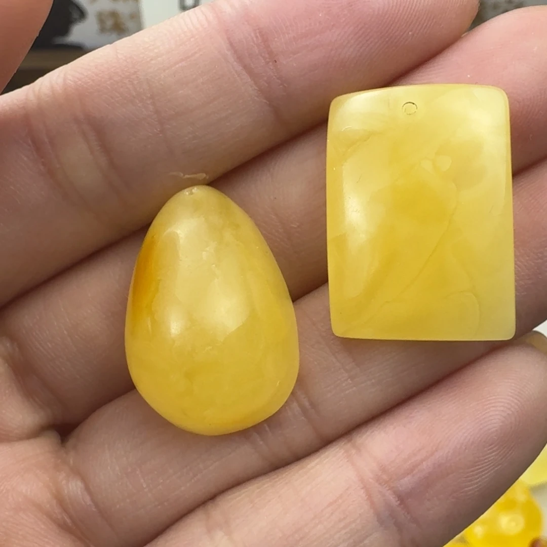 蜜蜡未镶嵌珠宝奇石全品两个小配饰