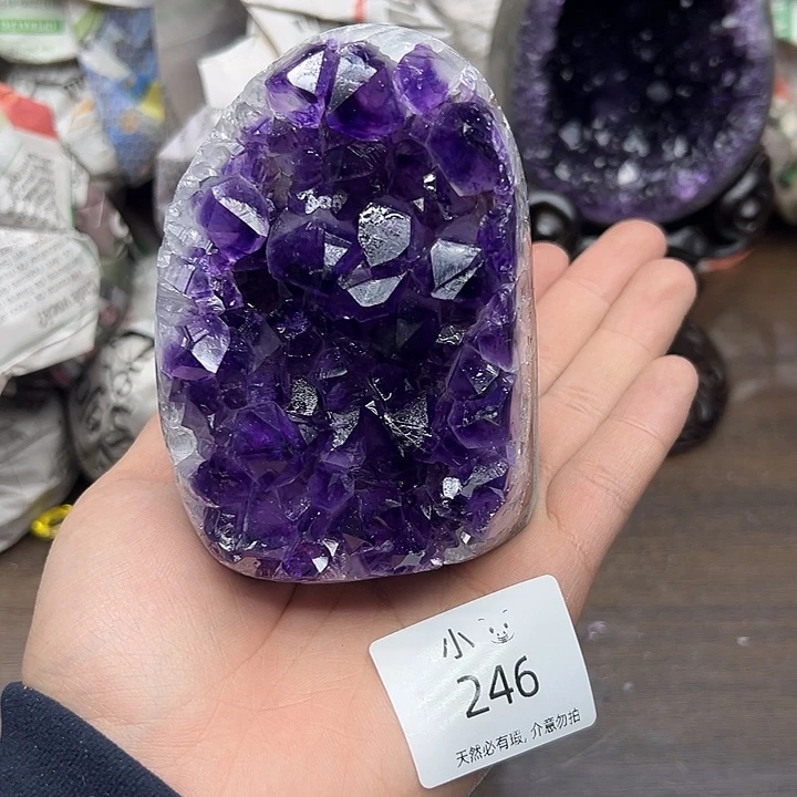 未镶嵌大型摆件（非配饰）水晶