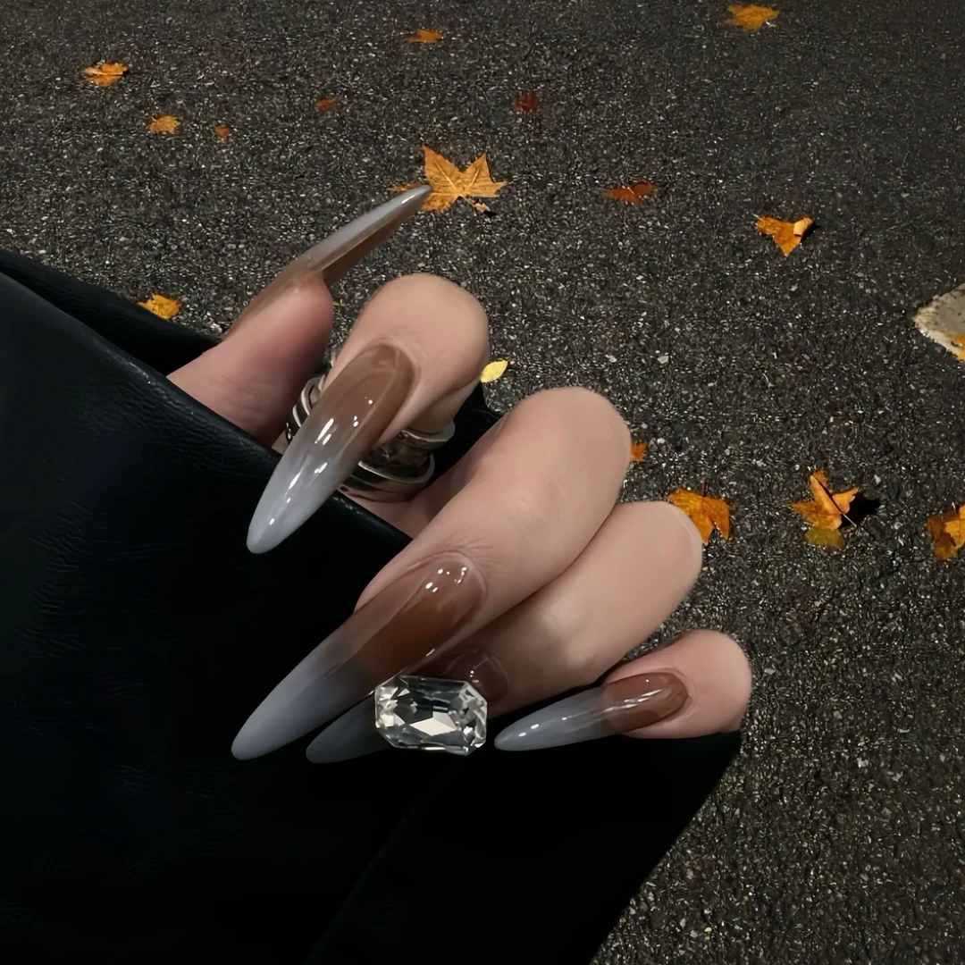 林先生穿戴甲2025新款高级感琥珀棕蓝渐变纯手工长尖款成品假指甲