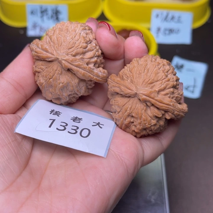 把件文玩核桃白狮子43.1330
