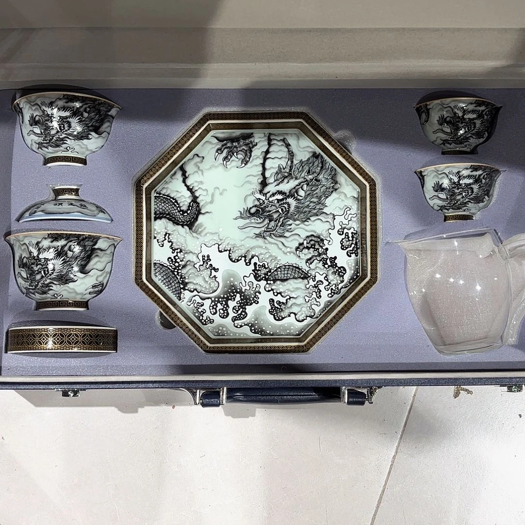瓷片景德镇瓷器精品陈列
