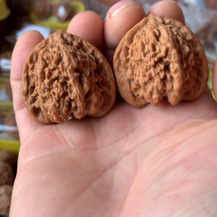 文玩核桃吊坠蚂蚁沟40