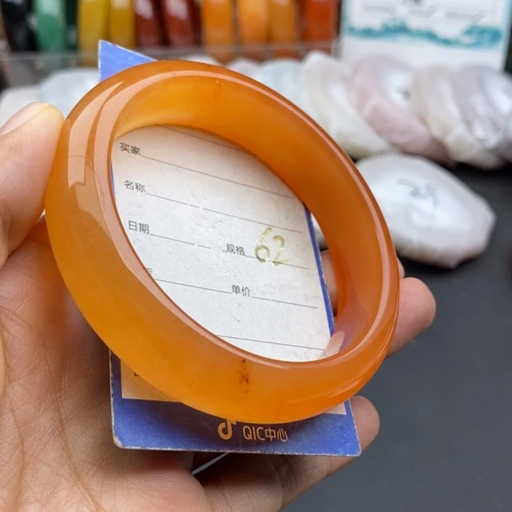 石英质玉未镶嵌手镯