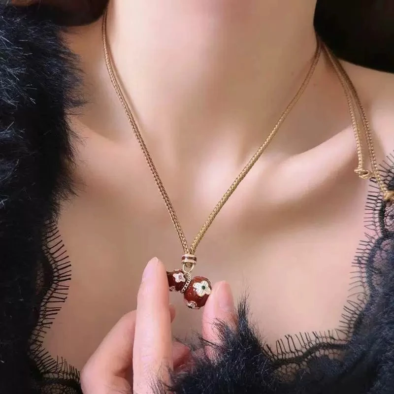 铜合金仿水晶吊坠 国风珐琅四叶葫芦吊坠长款小众福禄时尚毛衣链