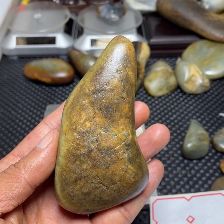 颈饰未镶嵌和田玉260