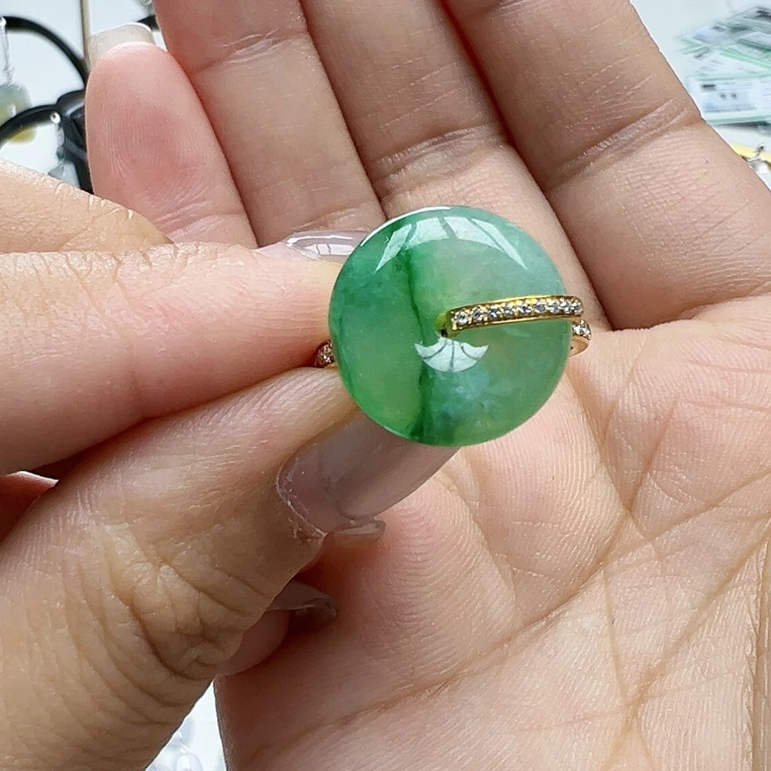 翡翠戒指18K金镶嵌末*天然缅甸A货翡翠