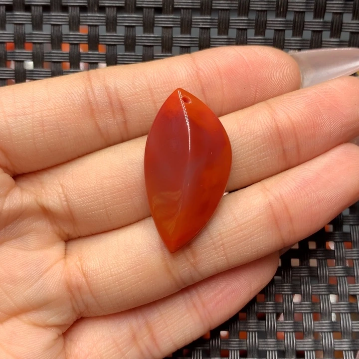 南红玛瑙吊坠(不含链)未镶嵌