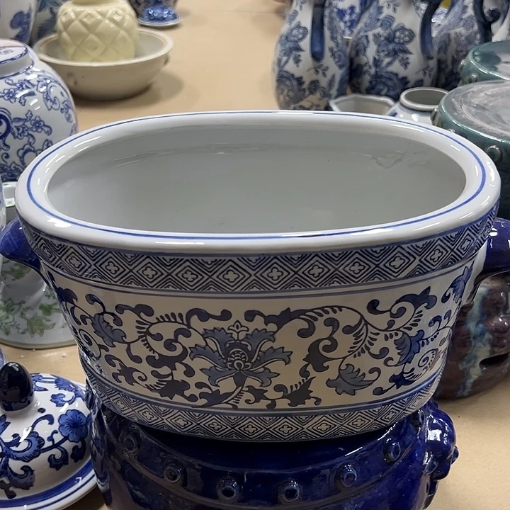 瓷片微瑕陶瓶。。。。。。。。。。。。。。。