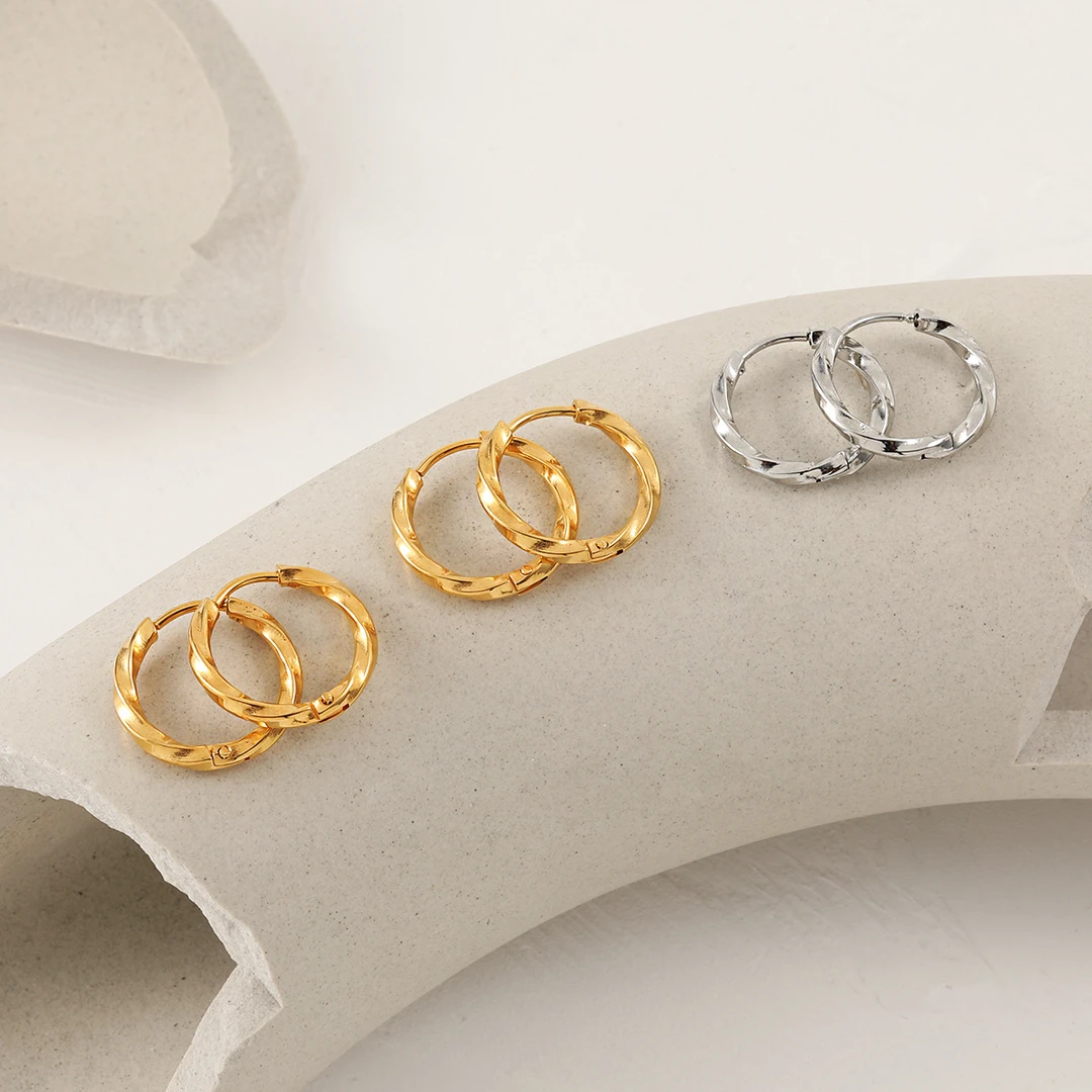 钛钢耳饰 新款ins风简约莫比乌斯扭线耳扣女时尚个性百搭耳环