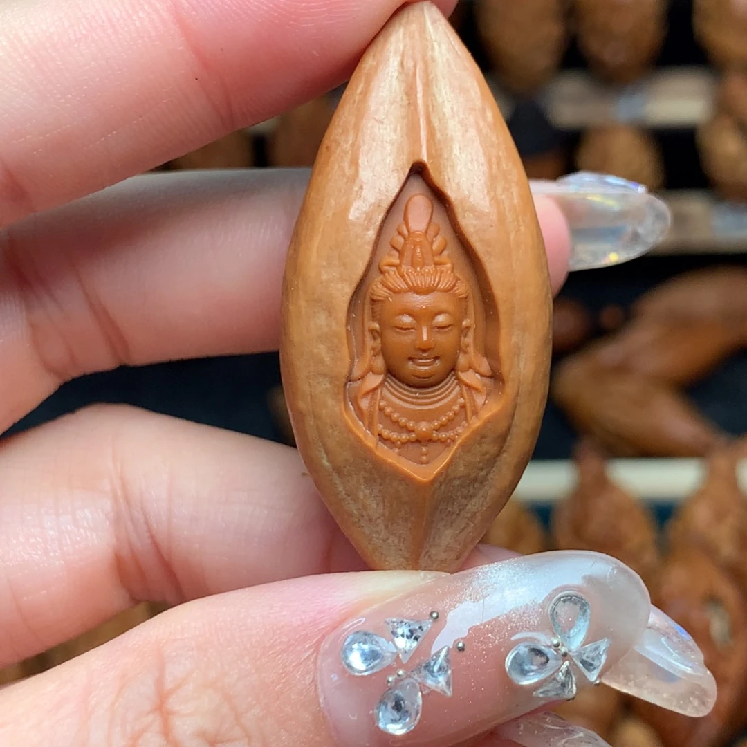 把件橄榄核中****店西方三圣