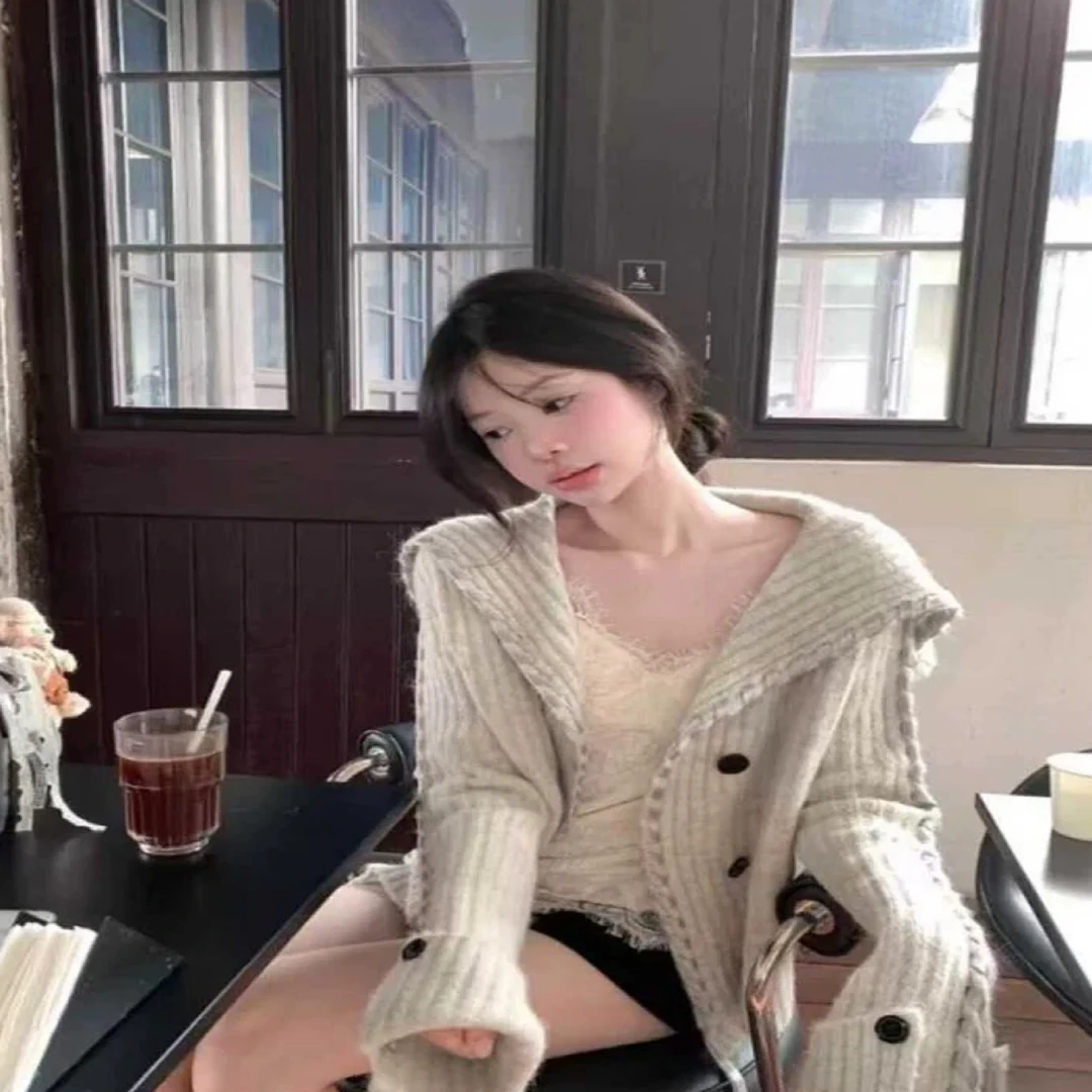 设计感飘带大翻领毛衣外套女夏季2025新款少女感显瘦灰色针织开衫