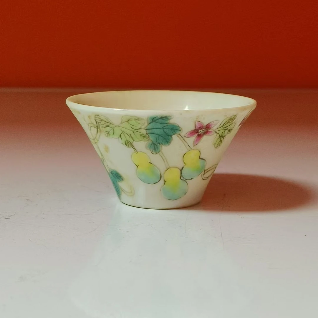 3294清同治 粉彩福禄万代马蹄杯