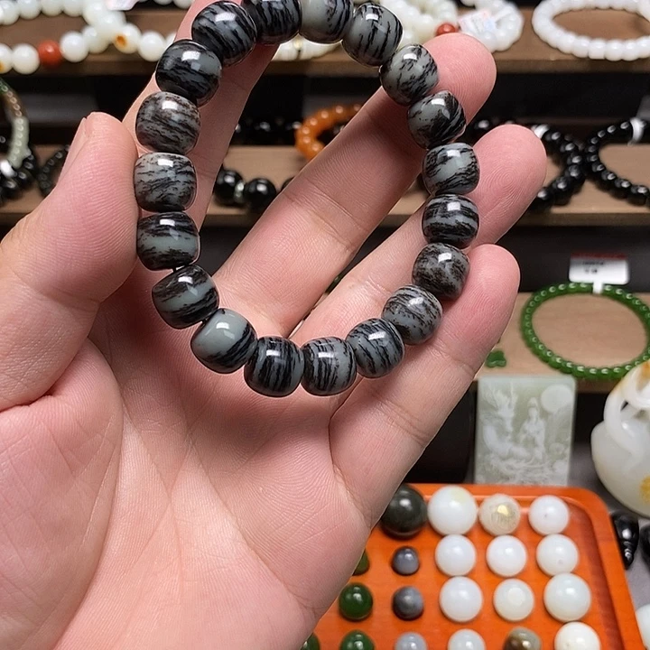 未镶嵌手链和田玉