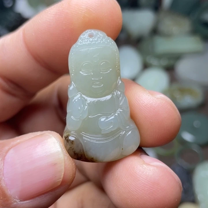 和田玉颈饰未镶嵌