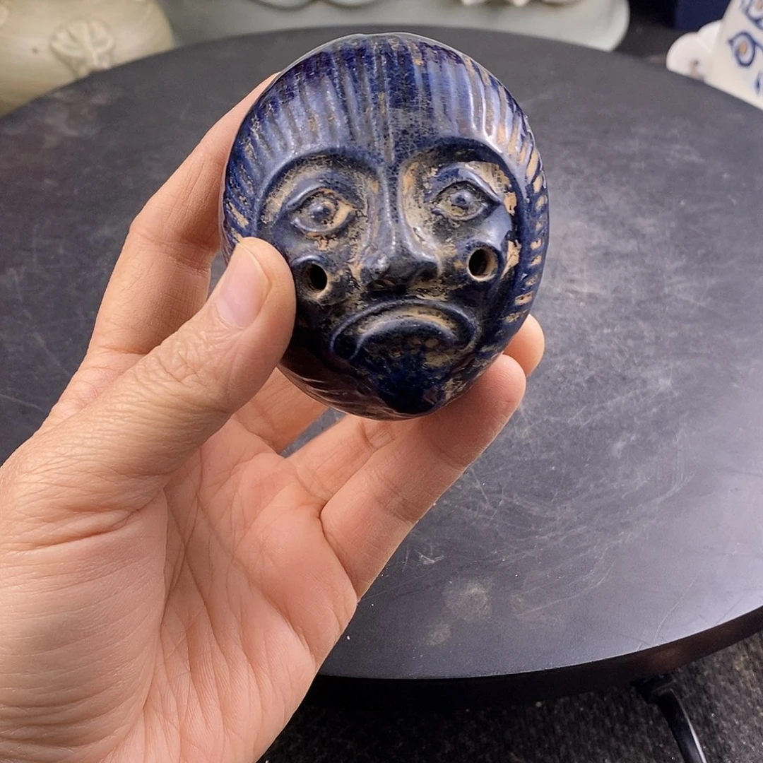 瓷片三彩的一个人面埙