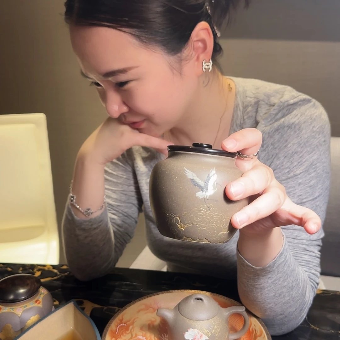 毛***腾紫砂茶叶罐青段罐