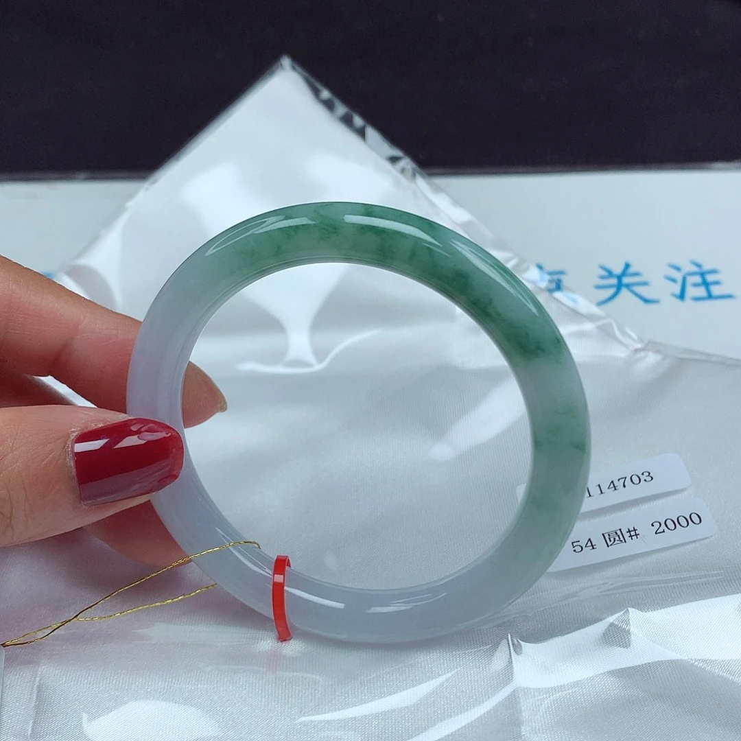 翡翠手镯未镶嵌54圈4703
