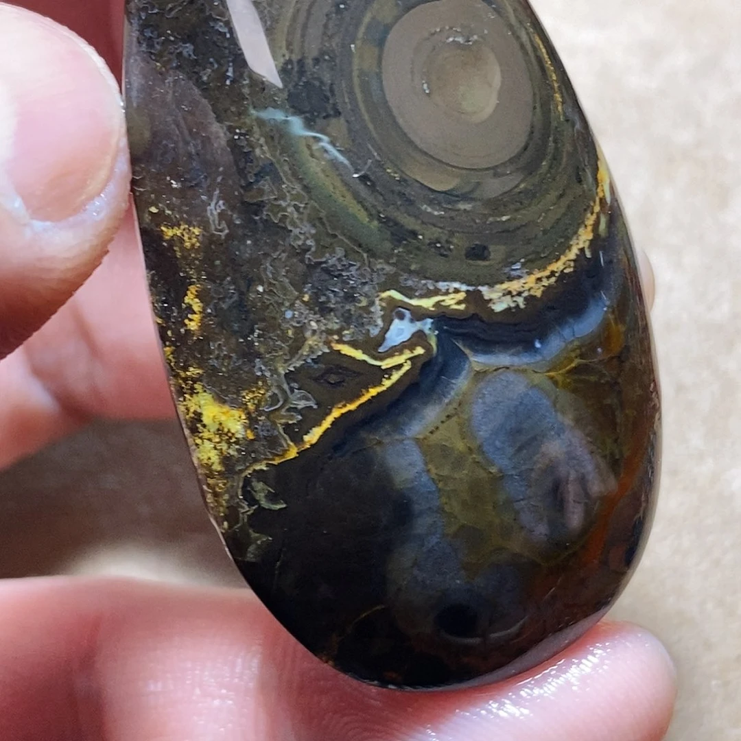 玛瑙/玉髓颈饰未镶嵌奥****奇