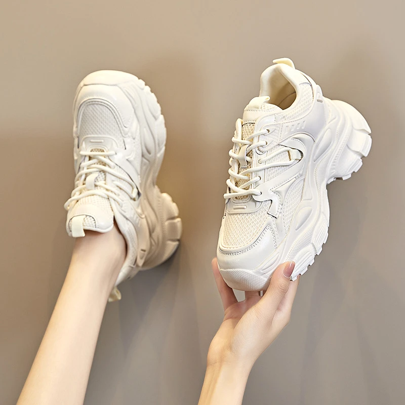 真皮老爹鞋女秋冬新款百搭风穿搭运动鞋厚底增高踩屎感舒适小白鞋