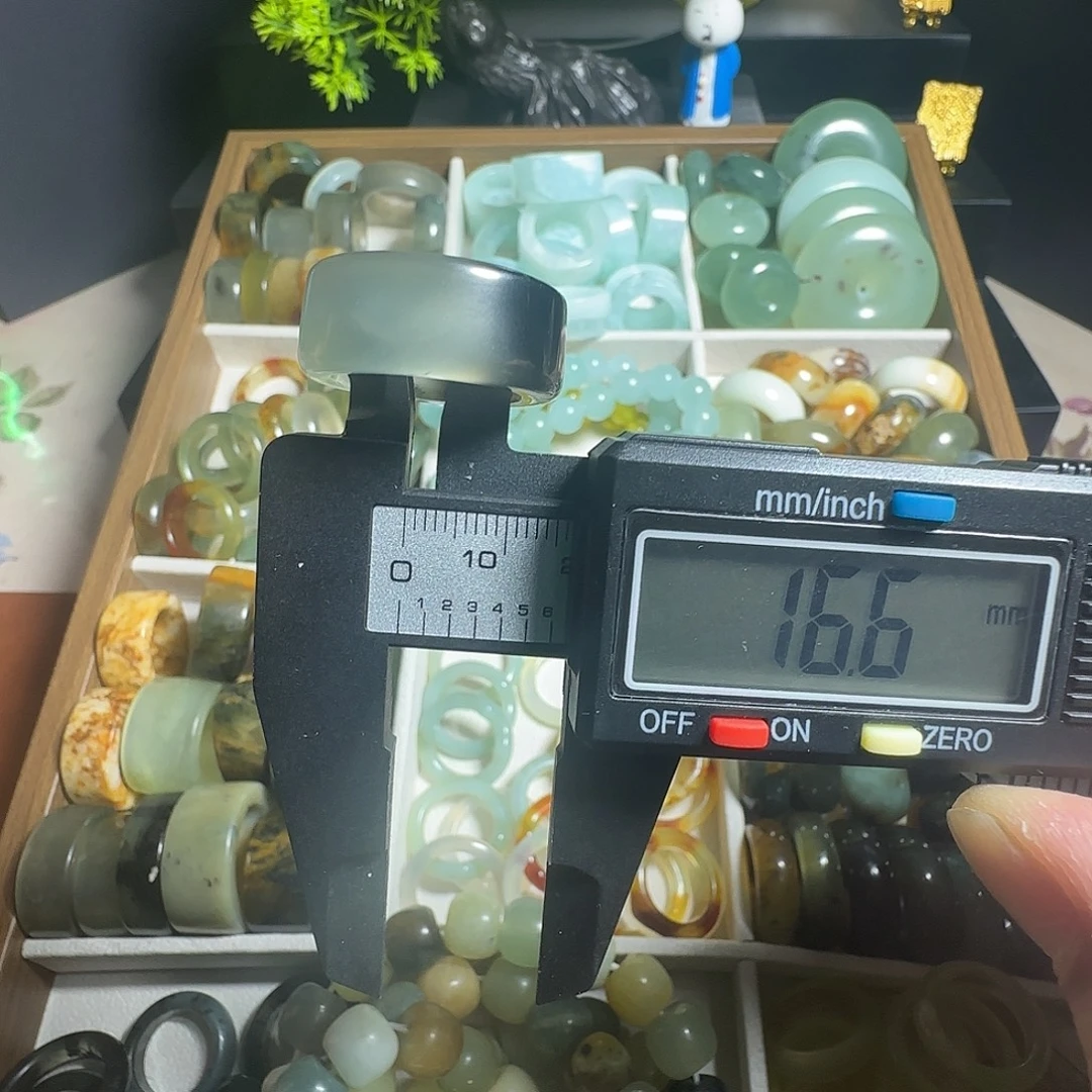 蛇纹石玉未镶嵌戒指11