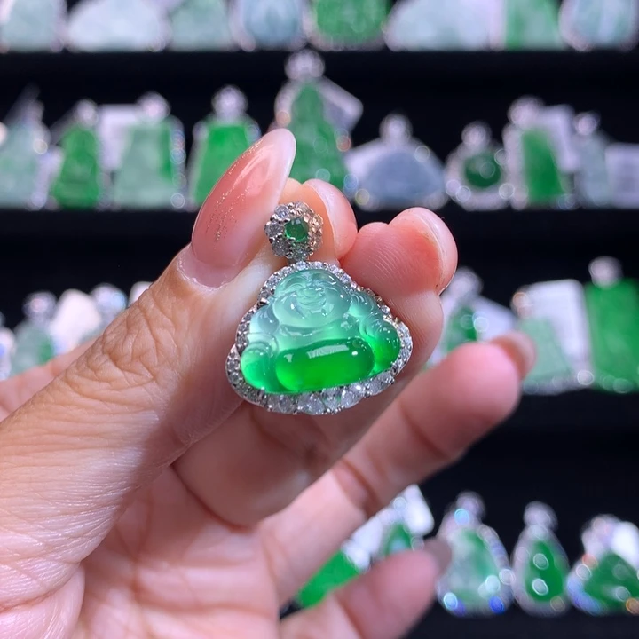 【闪购商品】颈饰银S925镶嵌翡翠强*