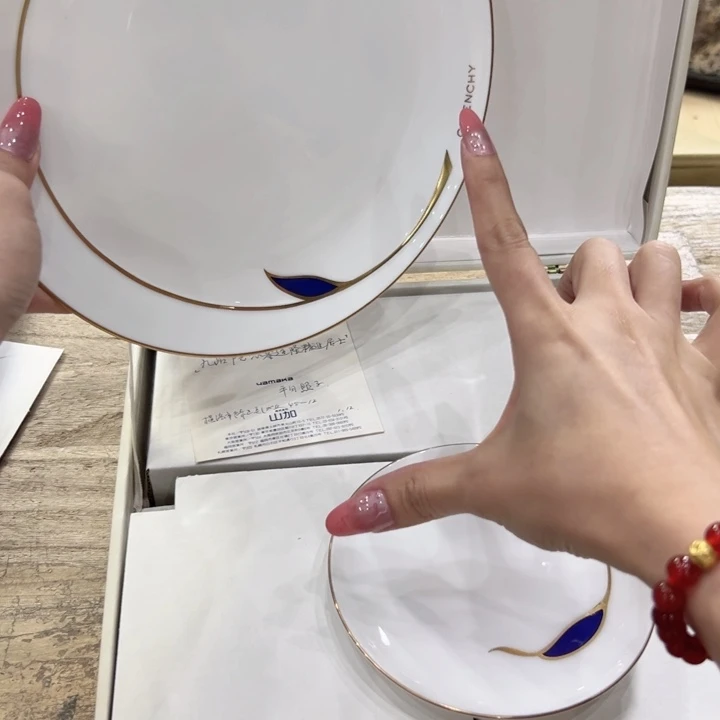 瓷片陶瓷制品及其化学组成