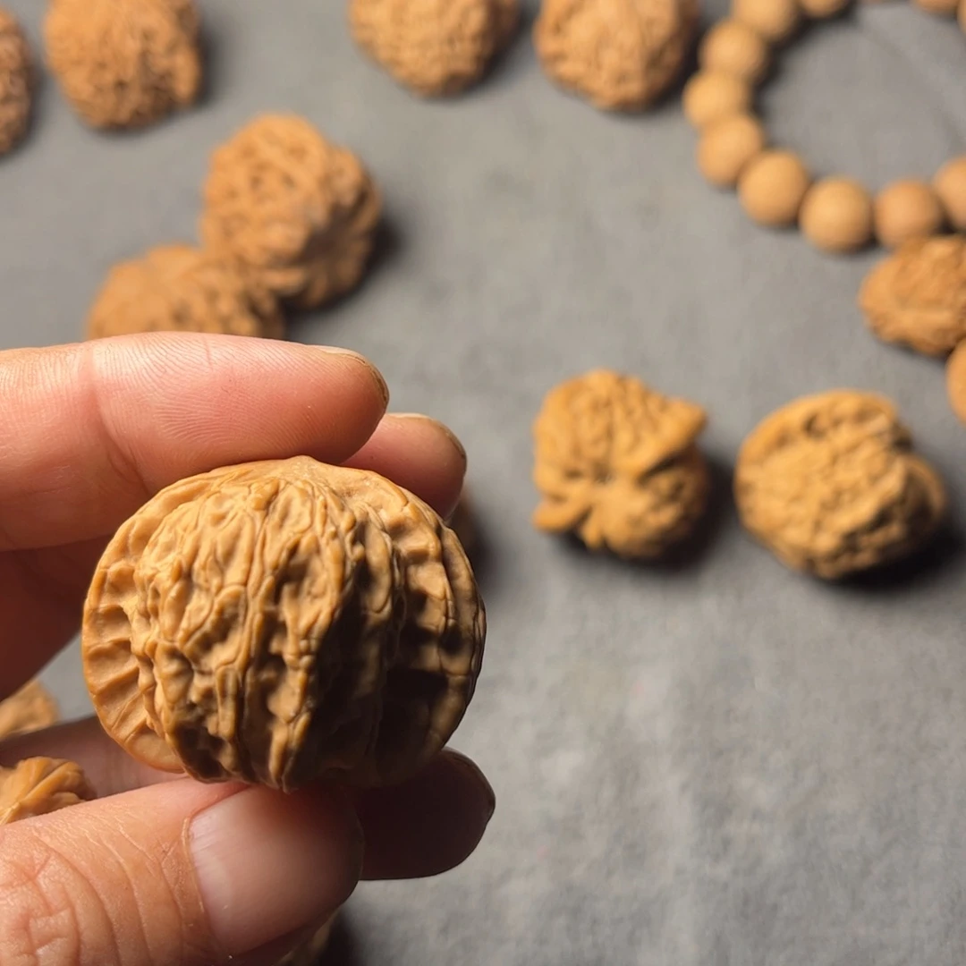 阿***g吊坠文玩核桃老款