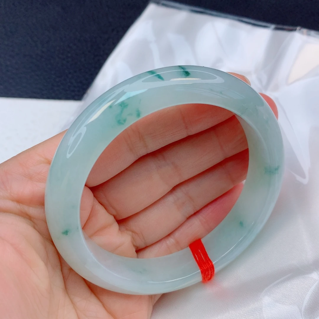 翡翠未镶嵌手镯58圈