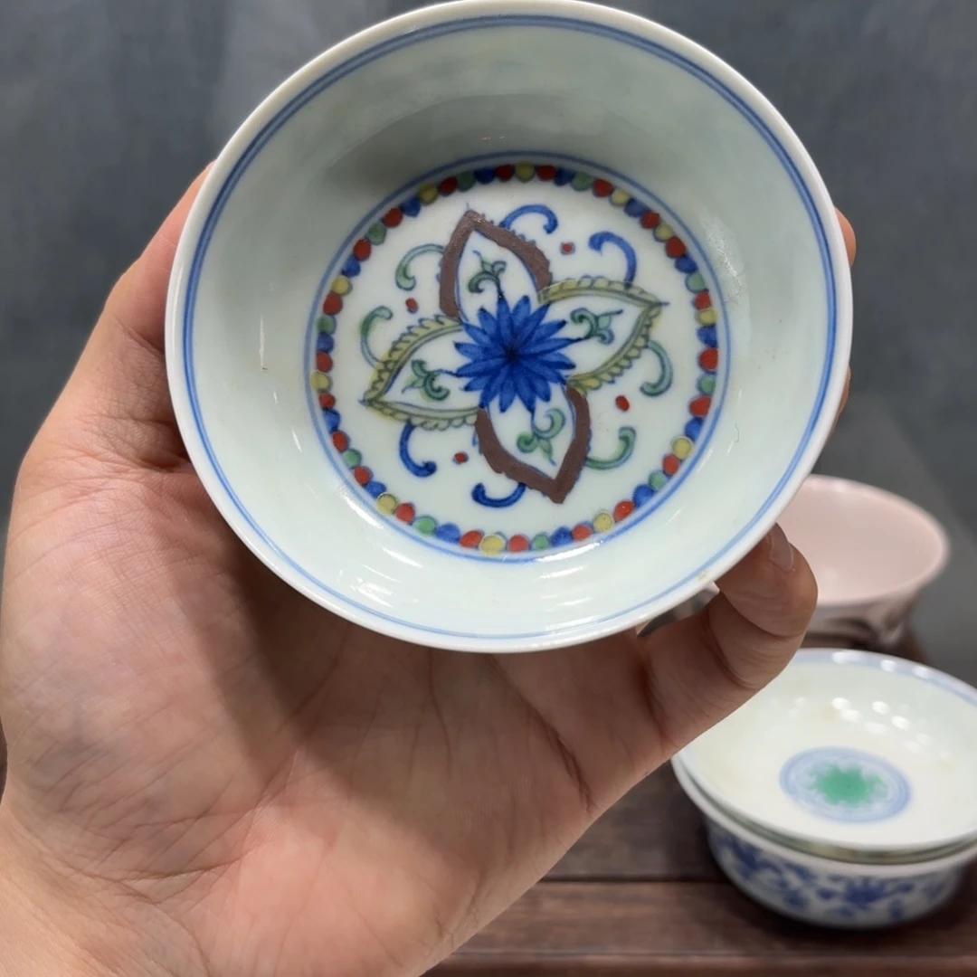 唔***议摆件陶瓷器工艺品摆件斗彩