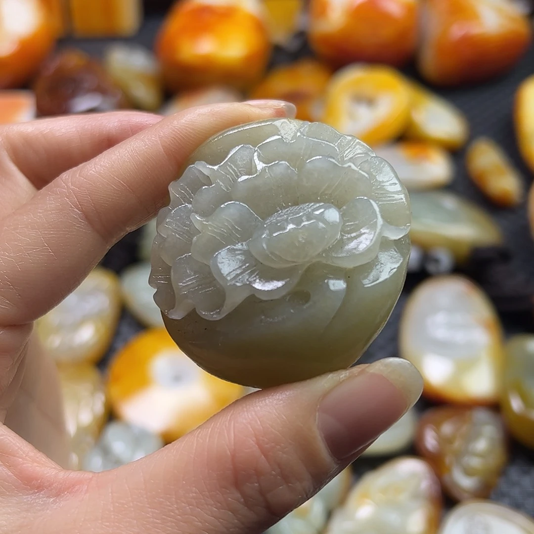 和田玉挂件未镶嵌