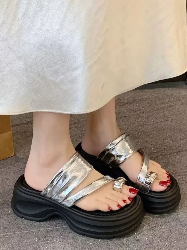 夏季厚底新款夹趾拖鞋女