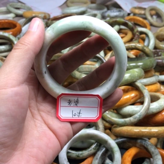 未镶嵌蛇纹石玉手镯老*