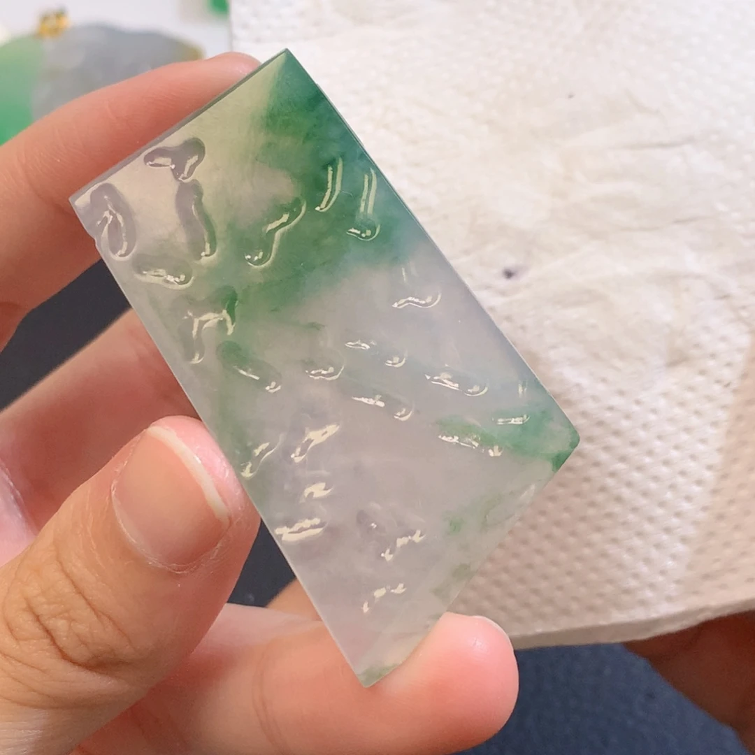 翡翠未镶嵌吊坠(不含链)107