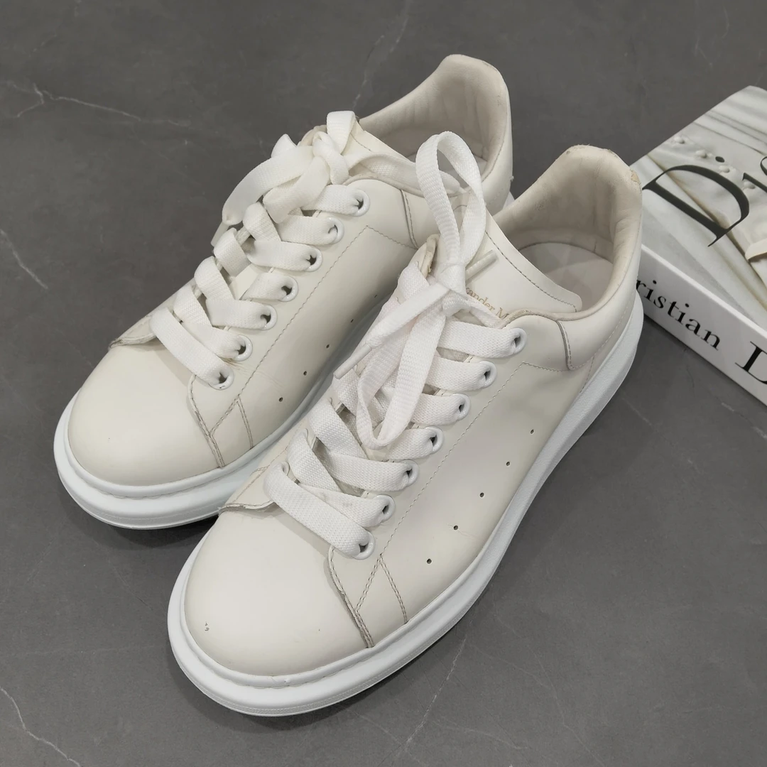 95新 Alexander McQueen/亚历山大·麦昆 白尾小白鞋  41.5码/6094