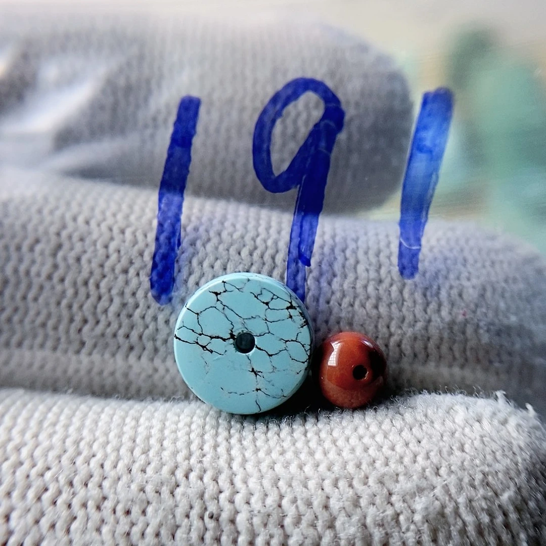 南红玛瑙未镶嵌珠宝奇石