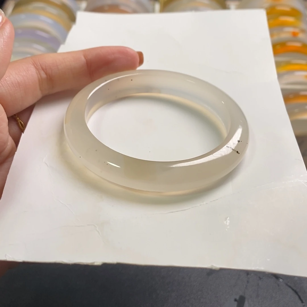 玛瑙/玉髓未镶嵌手镯