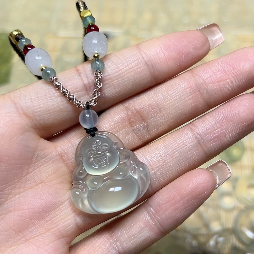 蛇纹石玉未镶嵌颈饰美**活