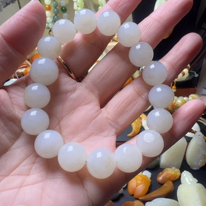 a***c和田玉未镶嵌手链