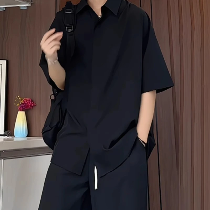 黑色冰丝衬衫短袖男款加大码夏季薄款dk冷淡系垂感五分袖暗扣衬衣