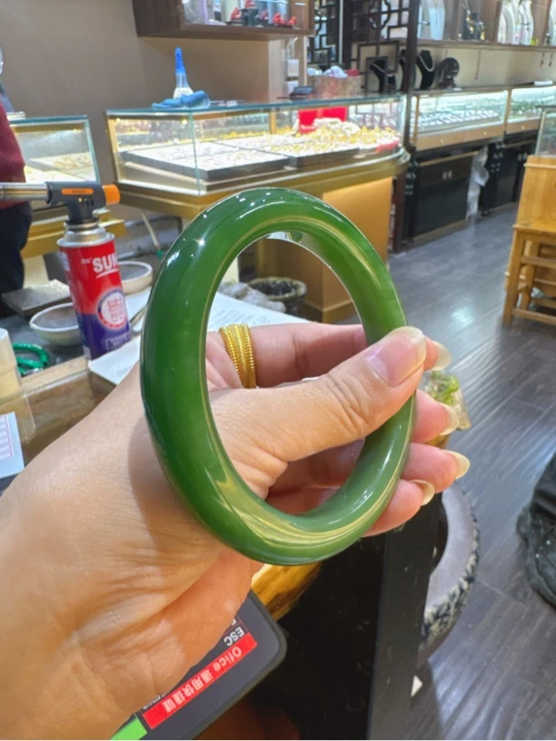 碧玉手镯 圈口63