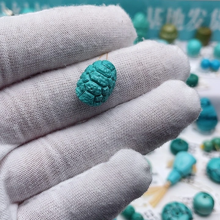 未镶嵌绿松石珠宝奇石