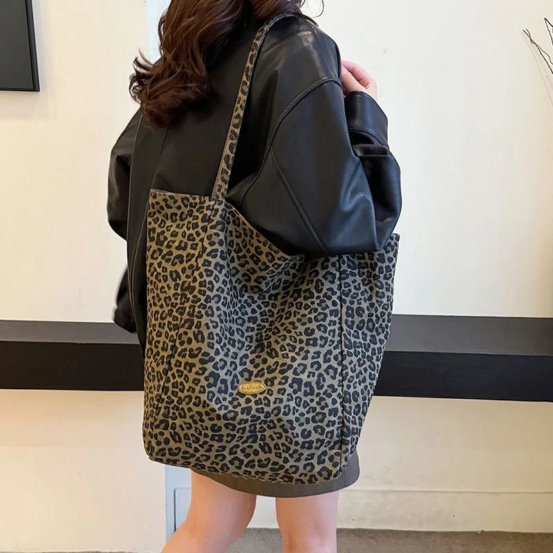 双面豹纹帆布包包女2025新款时尚学院托特休闲通勤大容量单肩包