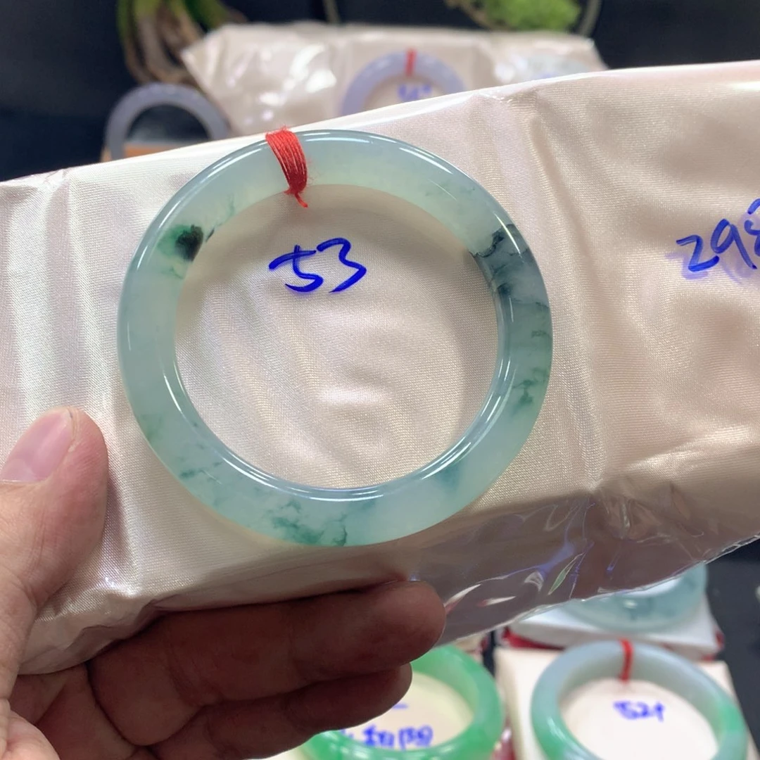 翡翠未镶嵌手镯翡翠