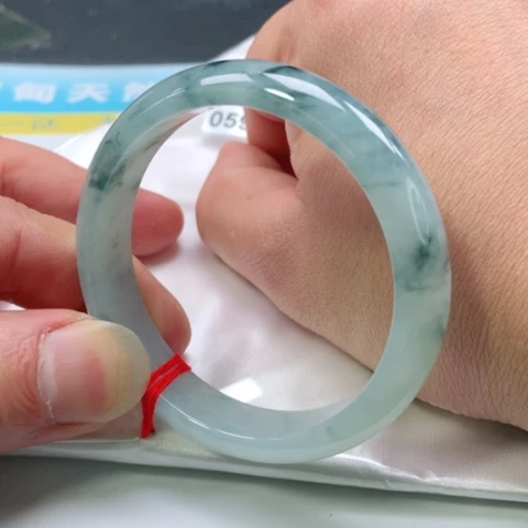 翡翠手镯未镶嵌0599号