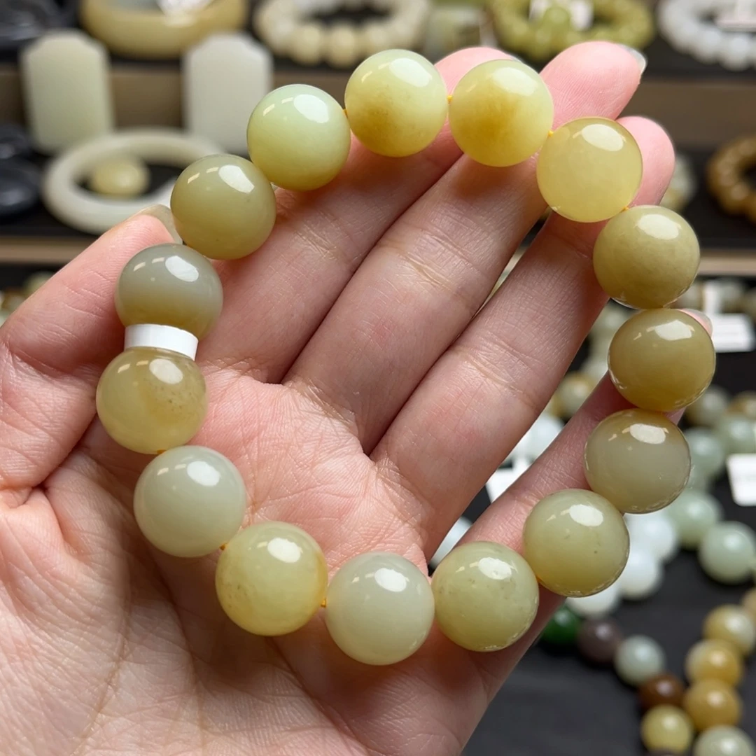 和田玉未镶嵌手串