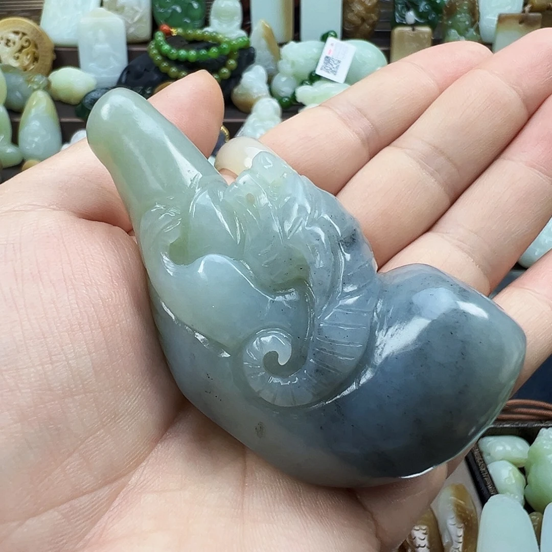 想***楚和田玉未镶嵌颈饰