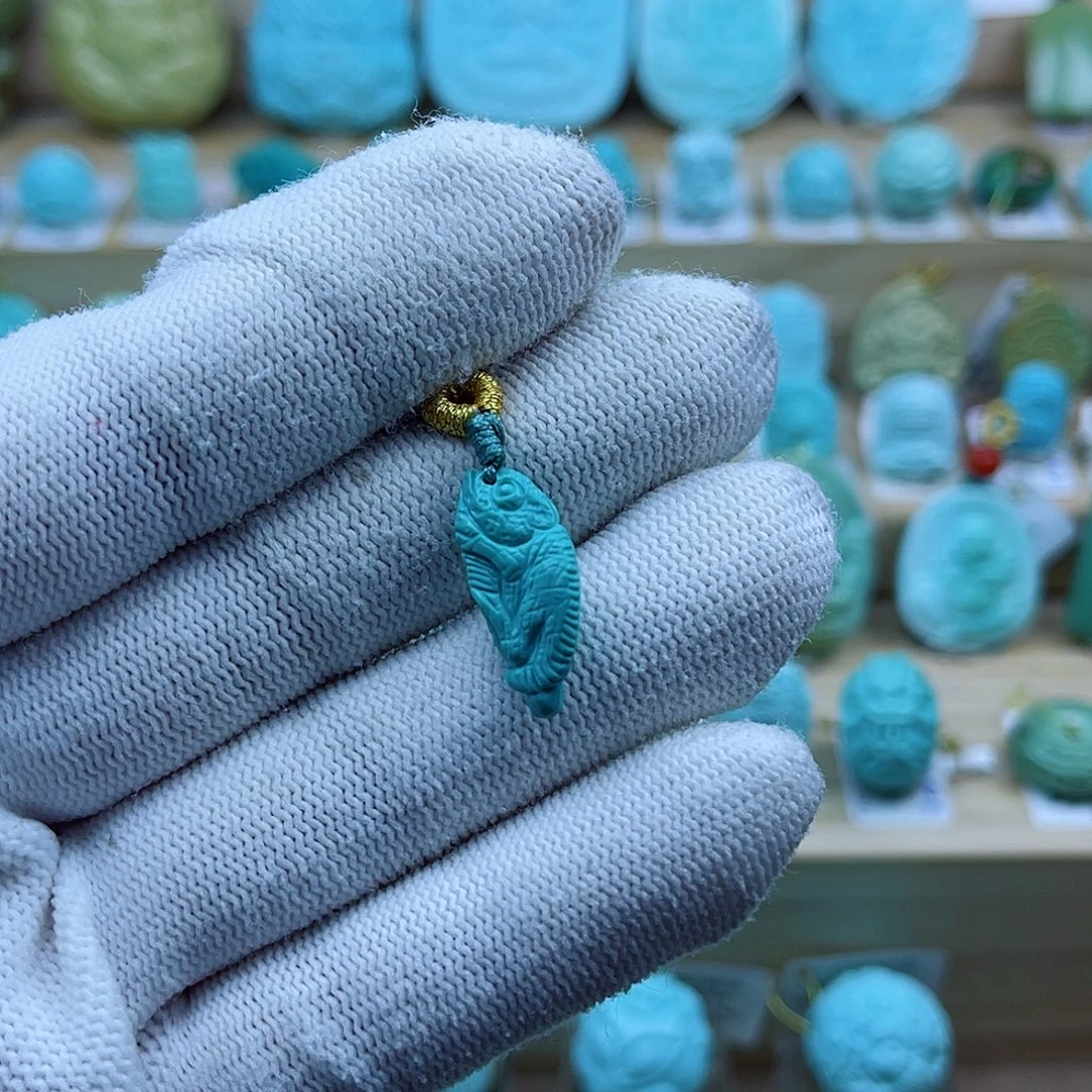 绿松石未镶嵌珠宝奇石