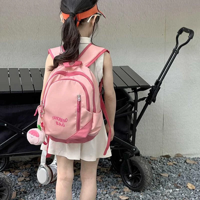 儿童双肩包女童小女孩轻便幼儿园书包男孩户外出游撞色洋气背包36